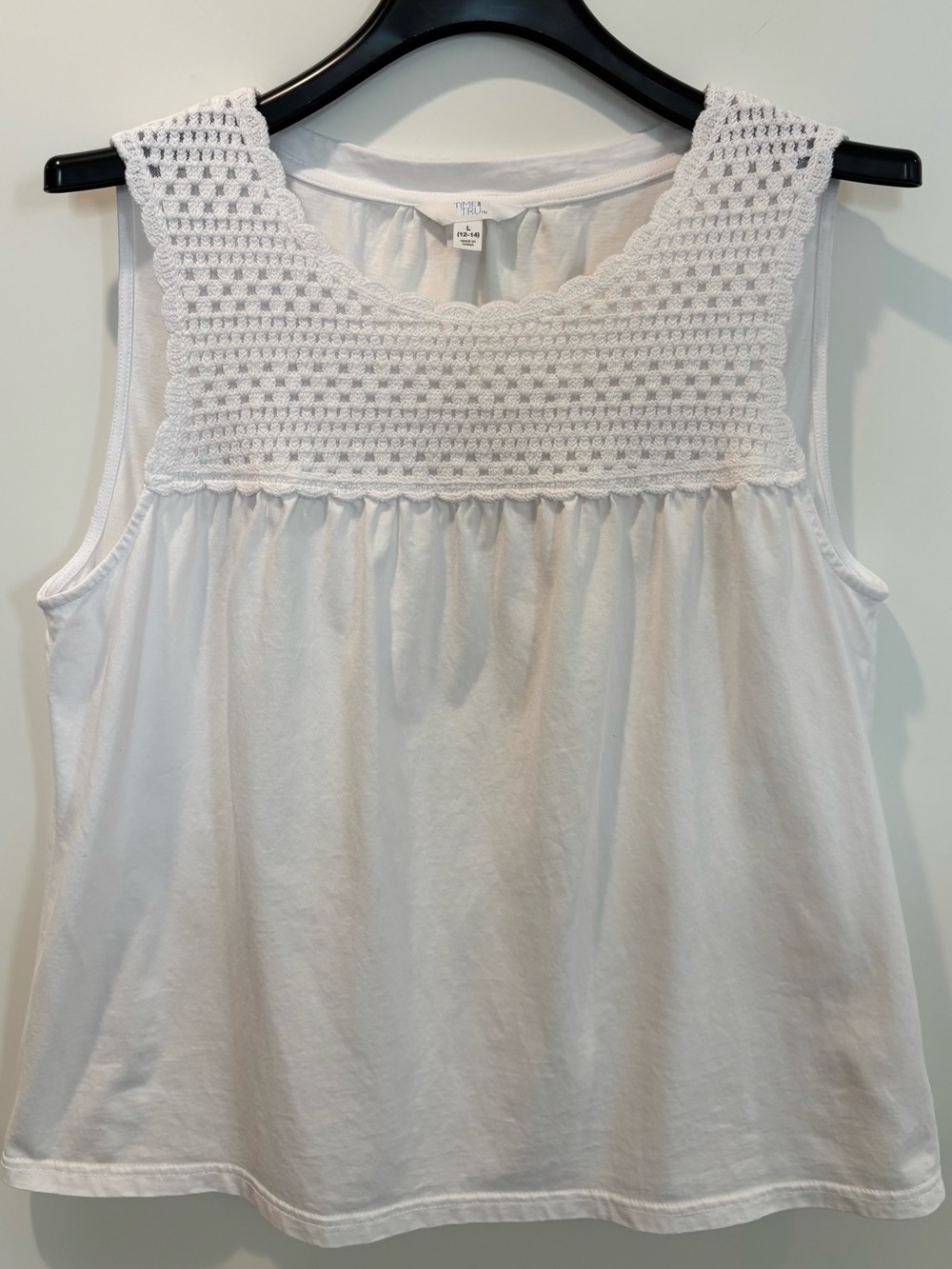 Time and Tru White Crochet Yoke Cotton Tank Top Size Large